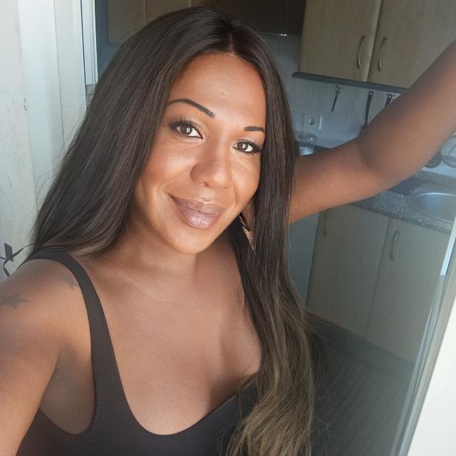 Trans dominante massagista depilación intima crema