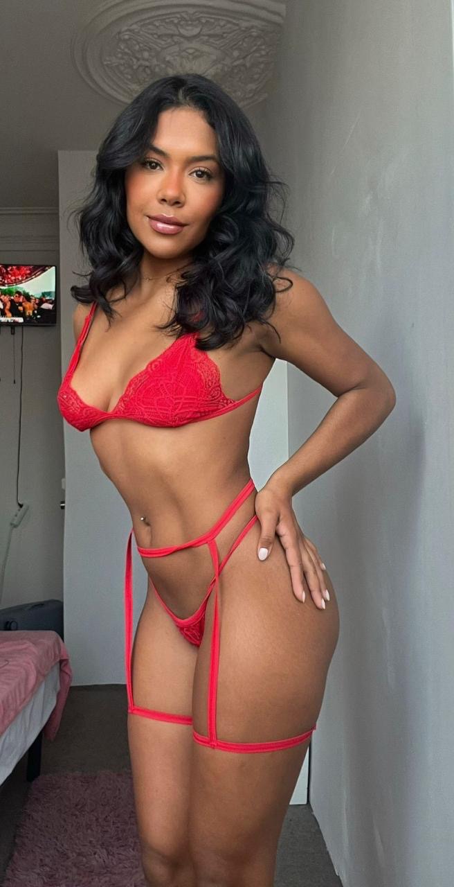 Latina caliente