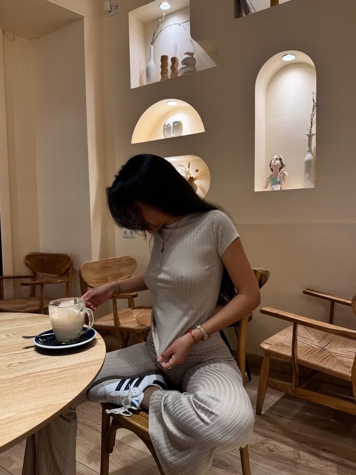 JOVEN COLOMBIANA NUEVA REN BILBAO