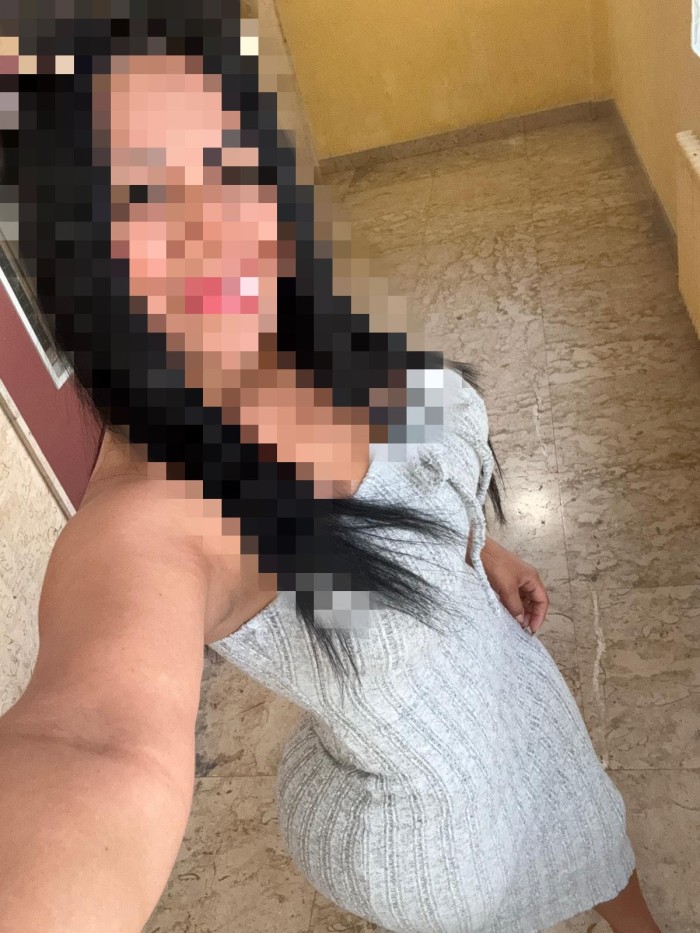 GUAPÍSIMA LATINA JUGUETONA NUEVA EN BILBAO