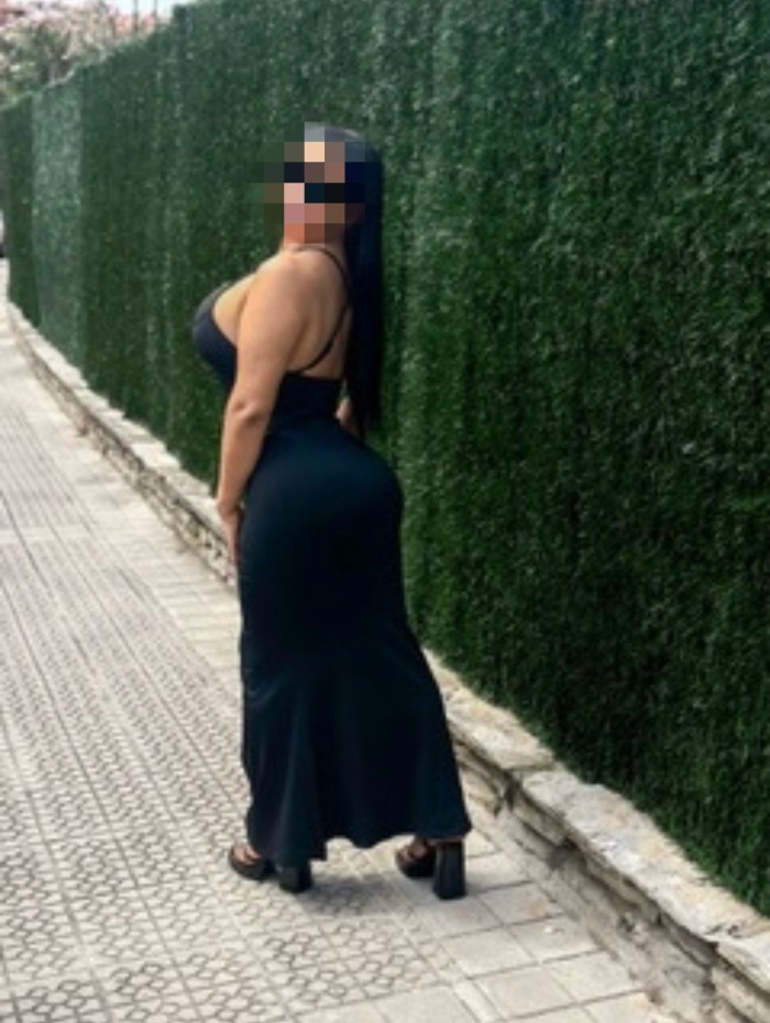 GUAPÍSIMA LATINA JUGUETONA NUEVA EN BILBAO