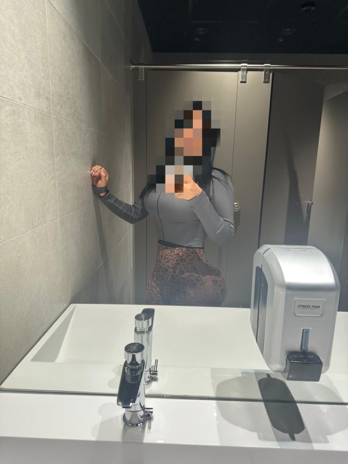 GUAPÍSIMA LATINA JUGUETONA NUEVA EN BILBAO