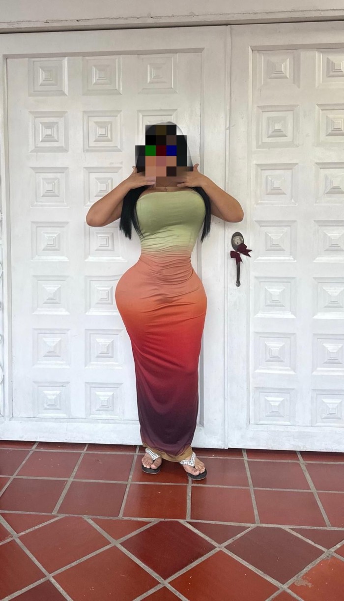 GUAPÍSIMA LATINA JUGUETONA NUEVA EN BILBAO