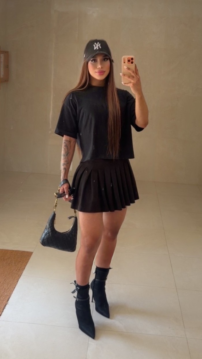 JOVENCITA TRANS MORBOSA VICIOSA Y FIESTERA