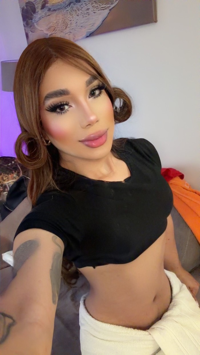 JOVENCITA TRANS MORBOSA VICIOSA Y FIESTERA