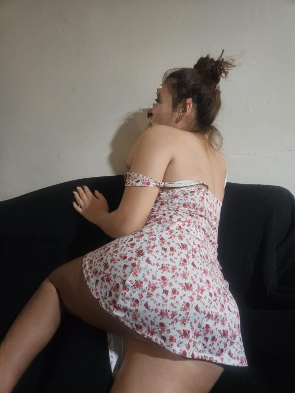 Katerin, jovencita, cariñosa, latina guapa/culona.
