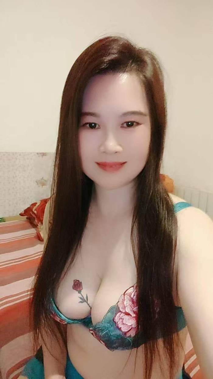 Varias nueva chica asiática china cariñosa simpáti