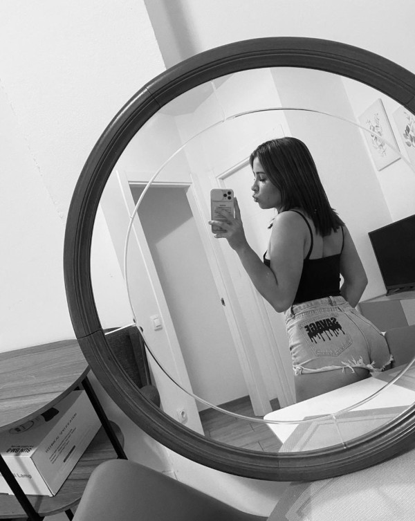EN CHAMBERI  MUJER SENSUAL ARDIENTE DIOSA DEL SEXO