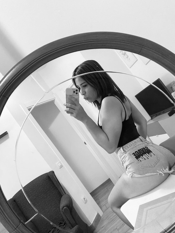 EN CHAMBERI  MUJER SENSUAL ARDIENTE DIOSA DEL SEXO