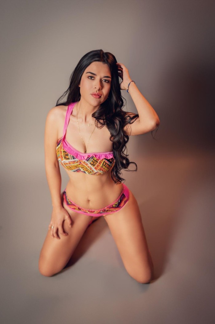 NATALIA, GOLOSA TRAVIESA SUPER COMPLACIEN