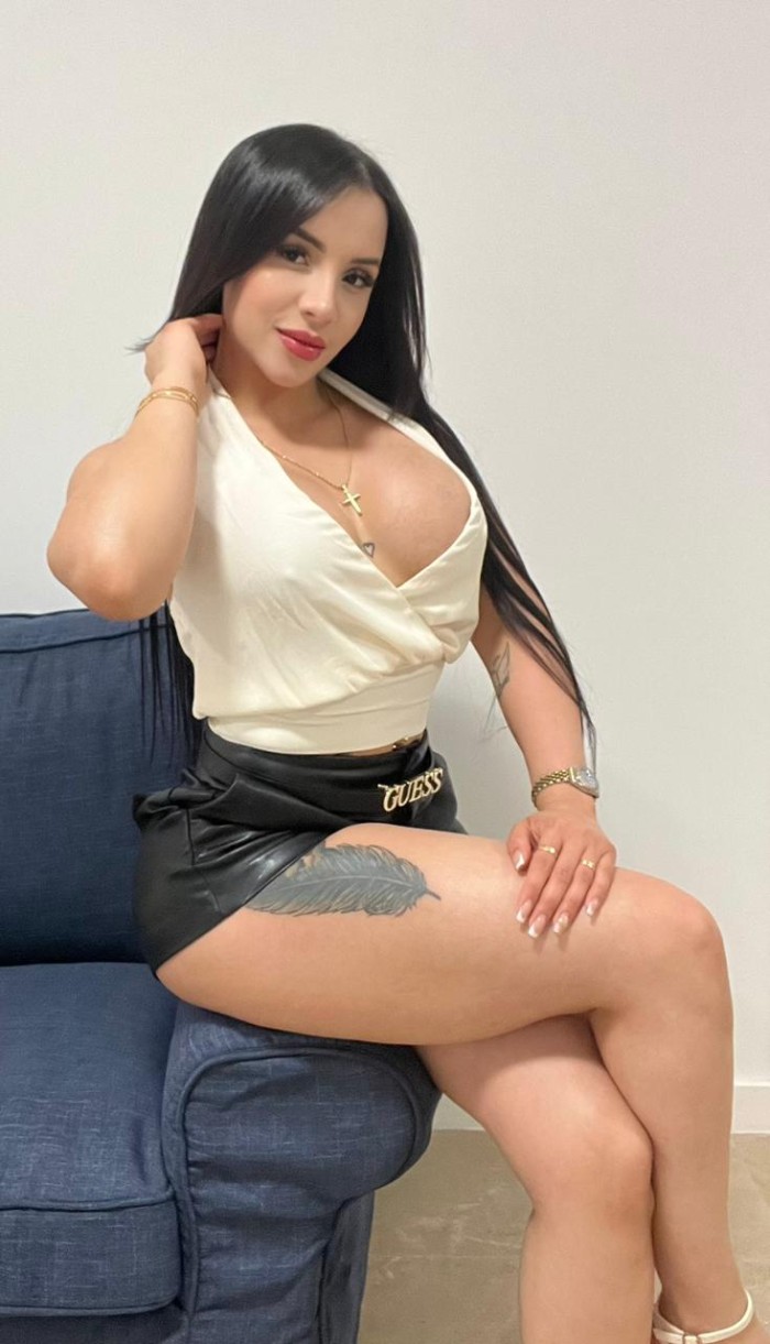 Hilary – Venezolana Chica de Lujo en Marbella