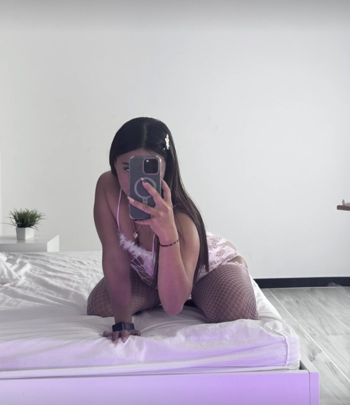 Nenita del Griego!!! Hermosa y cachonda nena