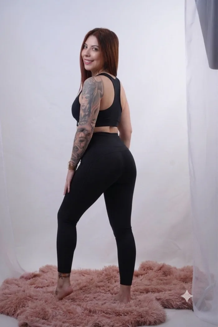 Charlote 613227012 JOVENCITA RUBIA COLOMBIANA