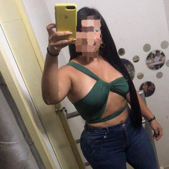 KATALINA, HERMOSA LATINA MUY COMPLETA Y CACHONDA