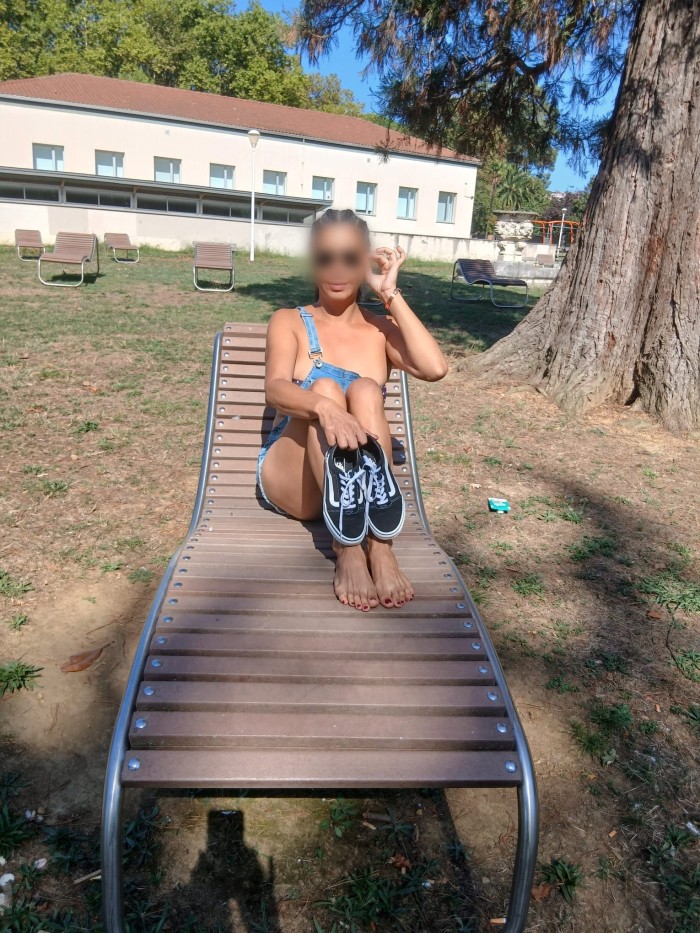 COMPLETA EN CALLE DEUSTO BRASILEÑA SEXO DURO