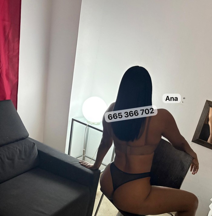 Una linda morena acaba de llegar en Puertollan