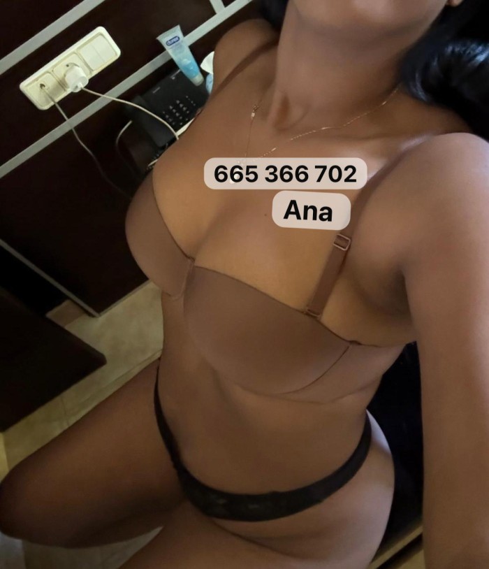 Una linda morena acaba de llegar en Puertollan