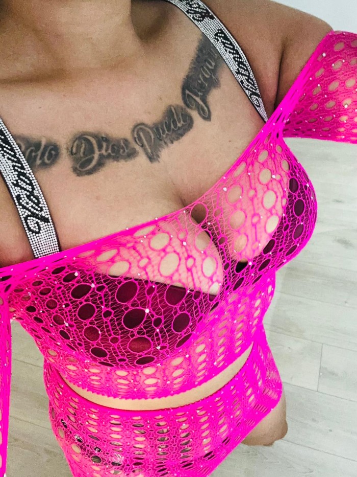COÑITO ESTRECHO DESEANDO TU POLLON ESCORT DE LUJO EN ARGÜELLES
