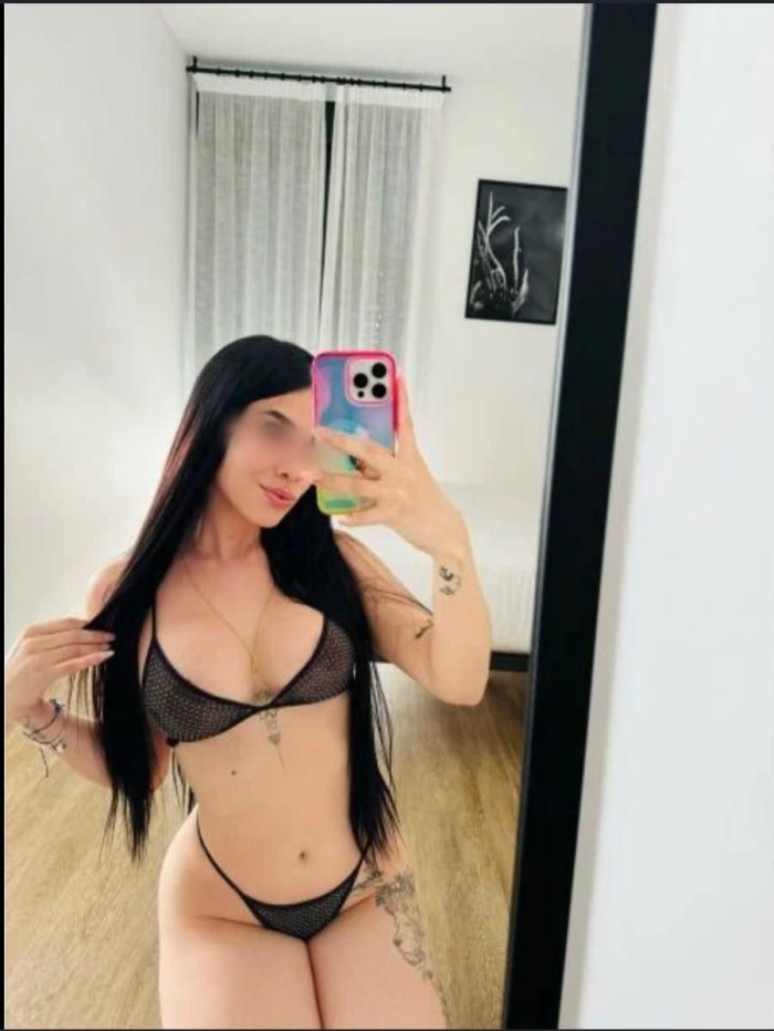 MARROQUINA TE BAILO ARABE DOY BESITOS POLVO 25€