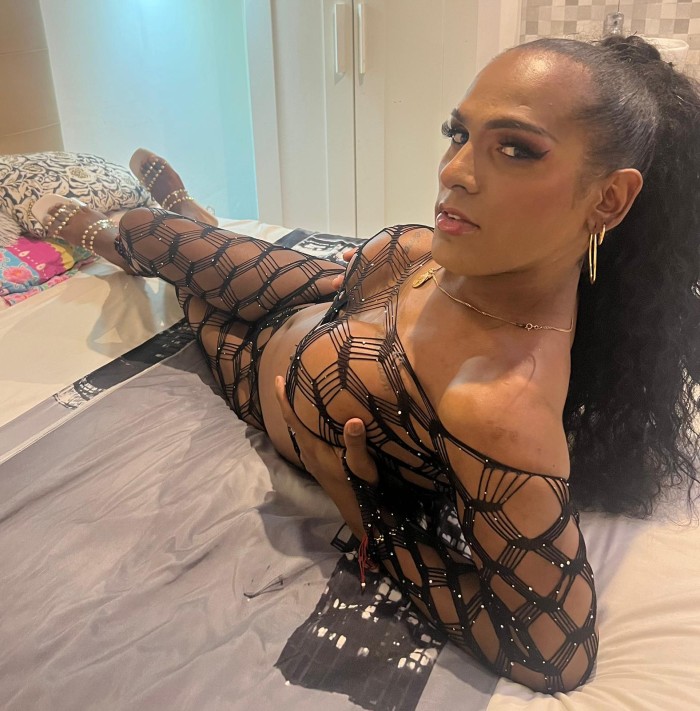 NOVEDAD KATALEYA FIESTERA CALIENTE MUY CACHONDA