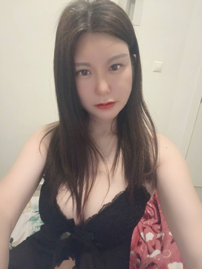 Soy la chica que estás buscando.（心