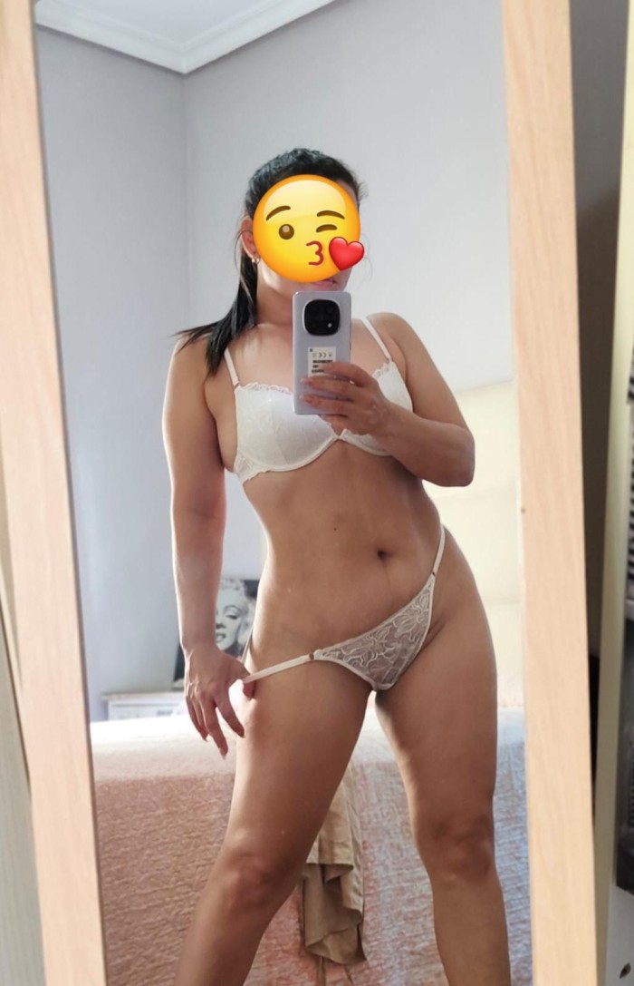 DELICIOSA IMPLICADA EXQUISITA ANSIOSA DE PLACER