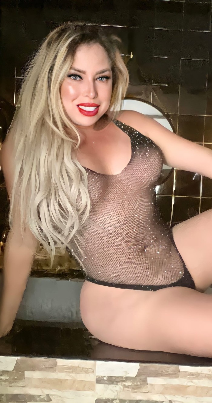 DARA RUBIA TRANS ESPECTACULAR PARA GOZAR EN GRANDE