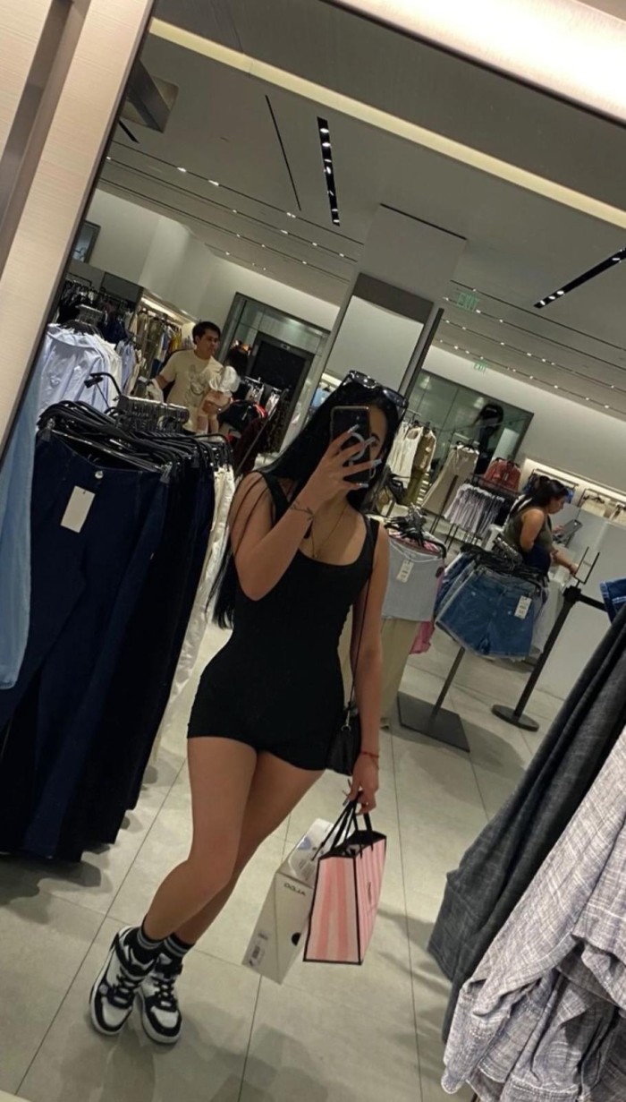 BOMBA DE SEXO COMPLACIENTE EN ZONA FERIA