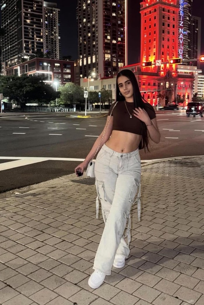BOMBA DE SEXO COMPLACIENTE EN ZONA FERIA