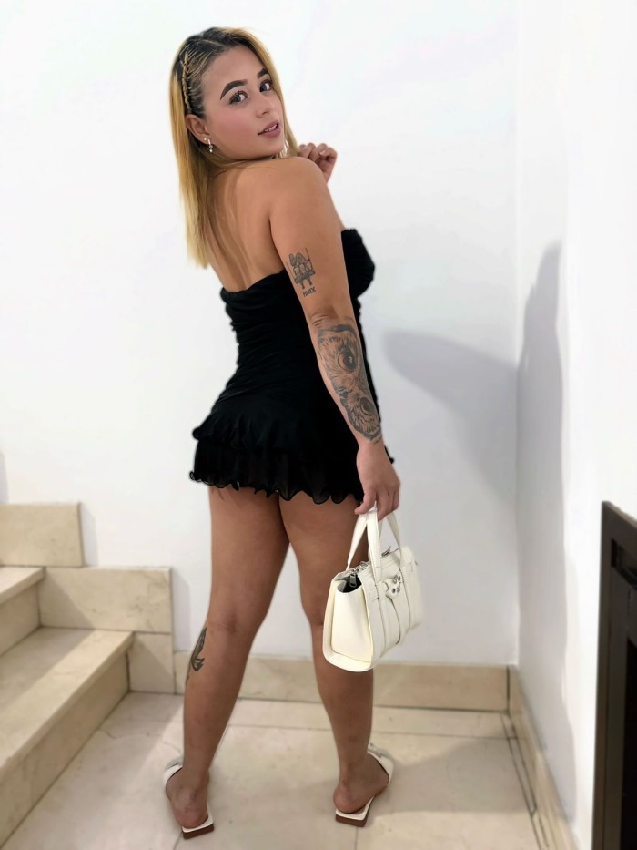 DESEOSA DE MUCHO SEXO ANTOJATE DE MI CUERPO