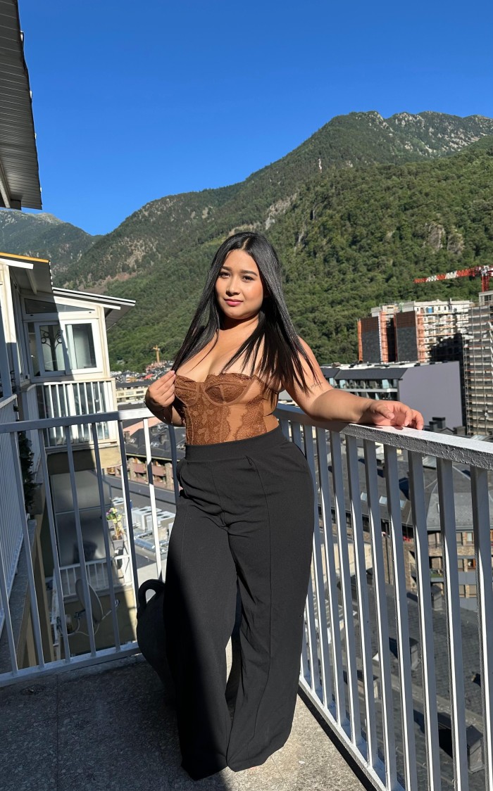LUJURIA CHICA COLOMBIANA DISPUESTAMUJER ADICTIVA