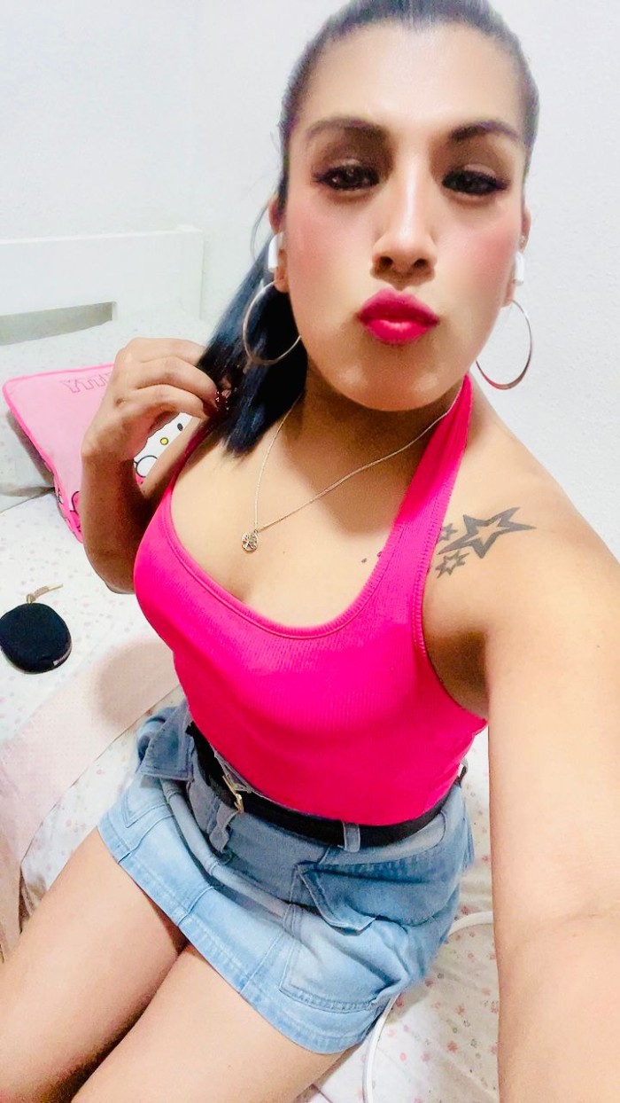 EN PUENTE DE VALLECAS CHICA TRANS FEMENINA APASION