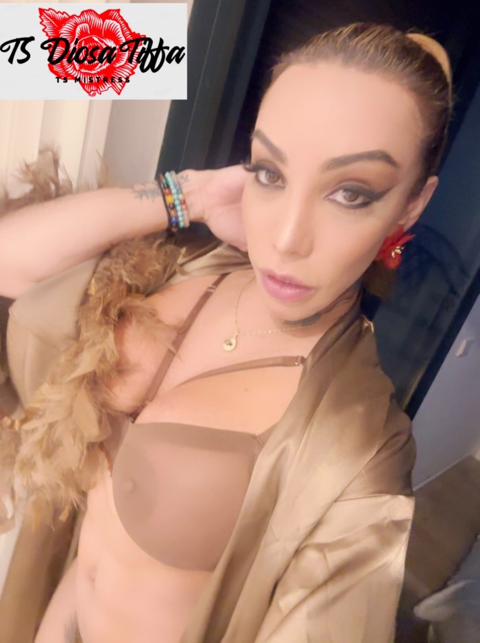 Soy tu sintonía que desatará todas tus perversione