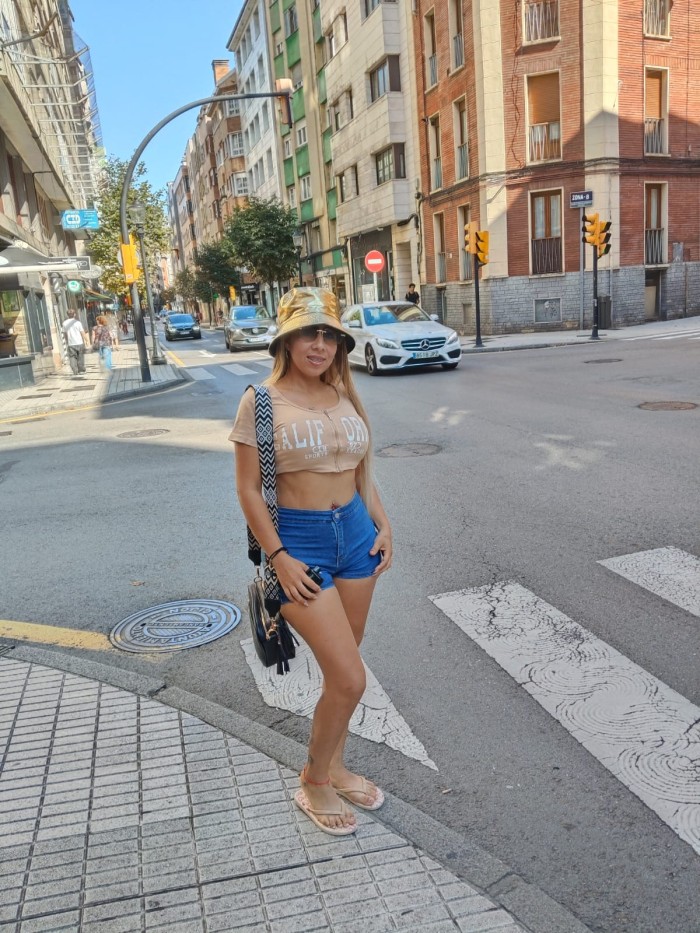 Chik colombiana Rubia de paso en Gijón fotos reales y actuales