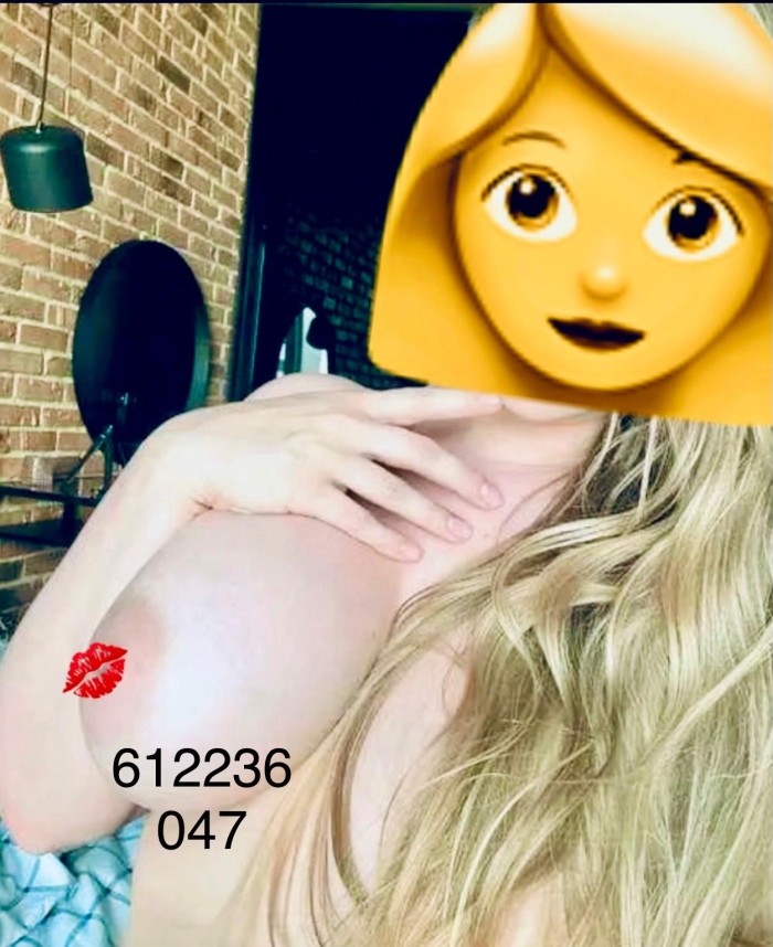 COMPLACIENTE  SENSUAL ARDIENTE DESEOSA DE SEXO