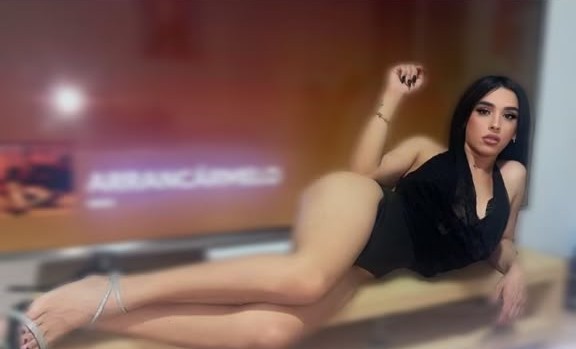 ESPECTACULAR CHICA TRANS MUY ADICTIVA NOVEDAD