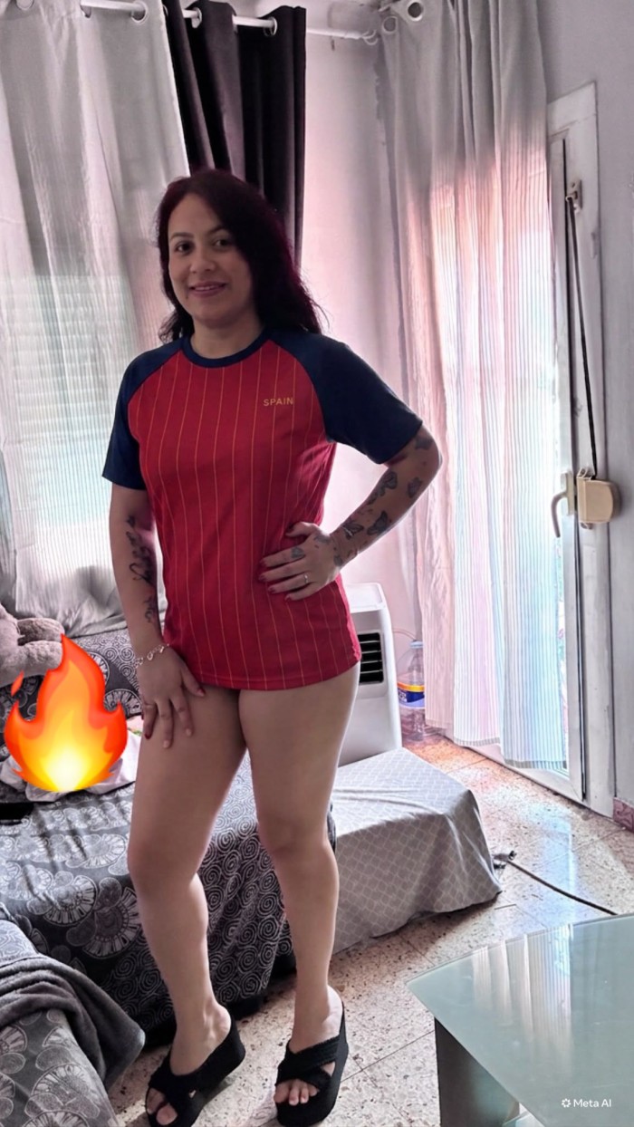 DELICIOSA LUJURIOSA IMPLICADA CACHONDA COMPLACIENT