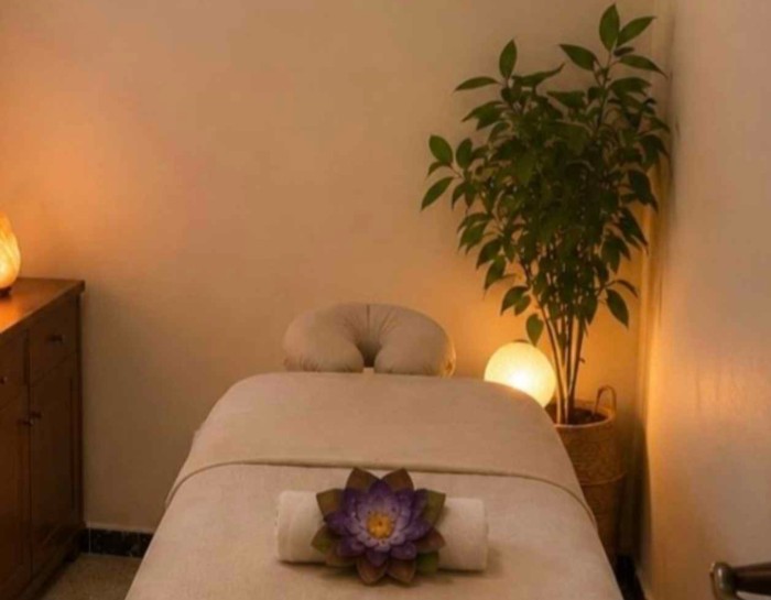 REGALATE UN MASAJE Y DESCONECTA  DESDE 30 ROSAS