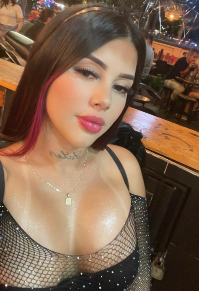 SENSUAL ARDIENTE FIESTERA ESCORT EN MALAGA