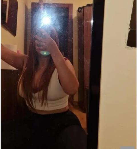 COQUETA MILF MUY CACHONDA Y FIESTERA EN LEON