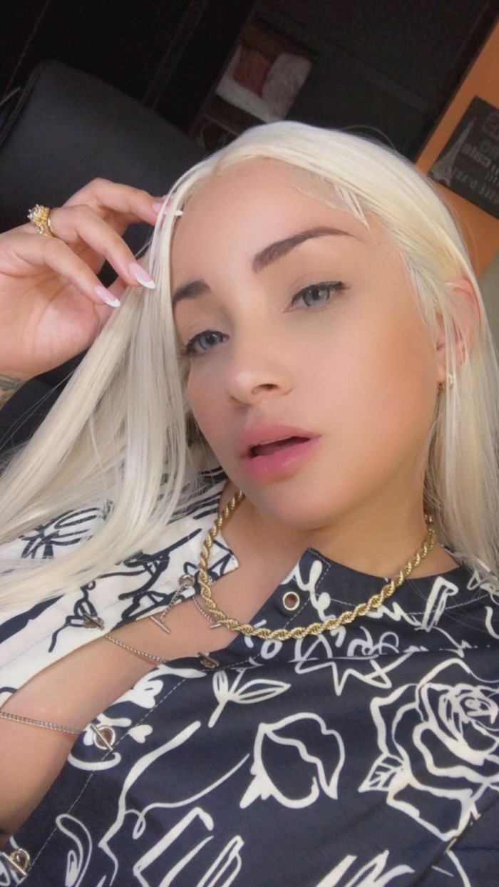EN BARCELONA ARDIENTE SENSUAL APASIONADA POR SEXO