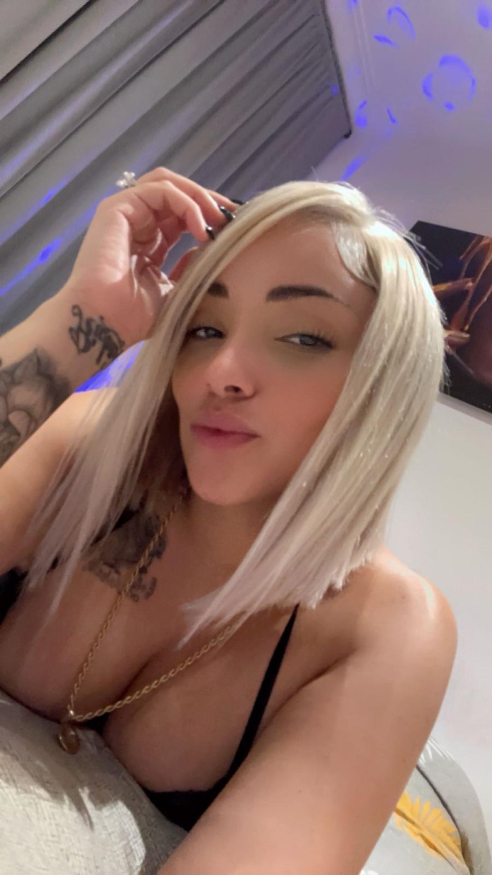EN BARCELONA ARDIENTE SENSUAL APASIONADA POR SEXO