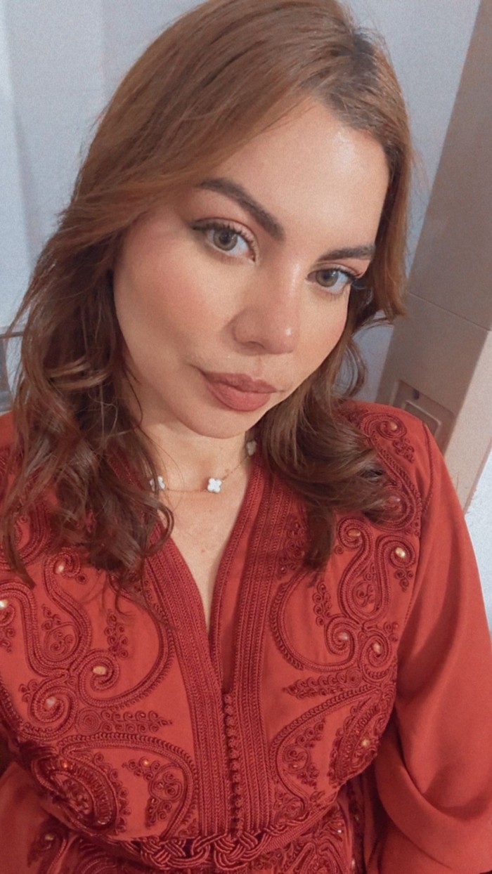 Jovencita caliente , busca encuentro con chico
