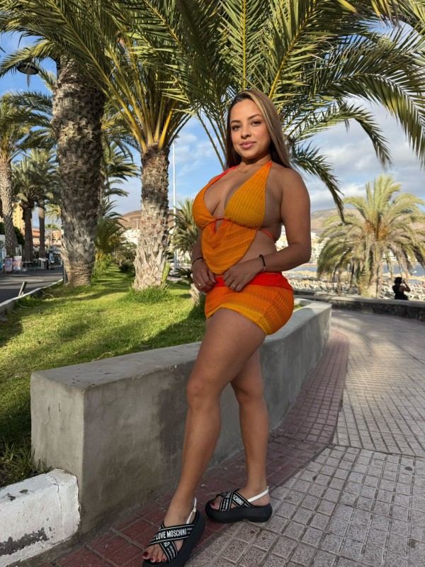 EN LAS AMERICAS! SAMANTHA INCREIBLE COLOMBIANA