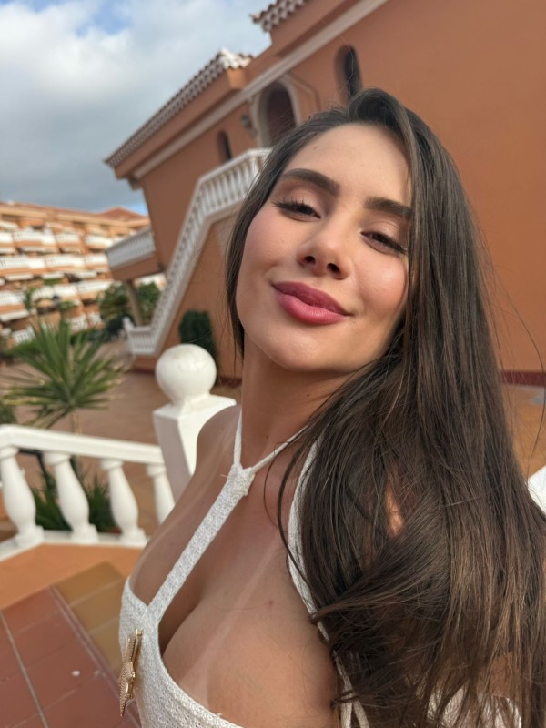 LUCIANA COLOMBIANA COÑITO MOJADITO! FOTOS REALES