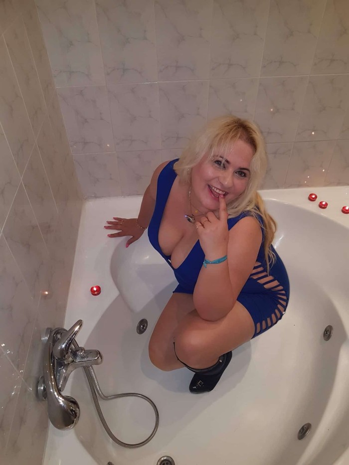 JULIANA BRASILEÑA MUY VICIOSA Y COMPLETA