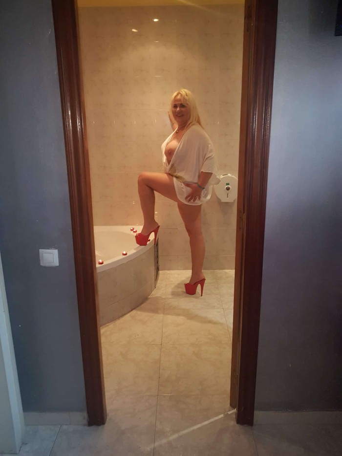 JULIANA BRASILEÑA MUY VICIOSA Y COMPLETA