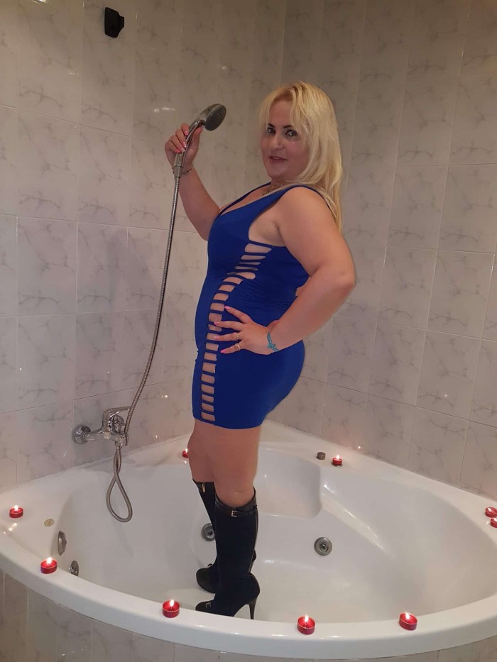 JULIANA BRASILEÑA MUY VICIOSA Y COMPLETA