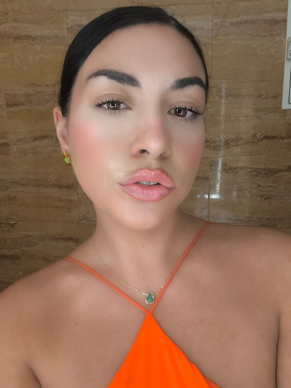 LOLA, ESPAÑOLA REAL DE 24 AÑOS CON MUCHO ARTE