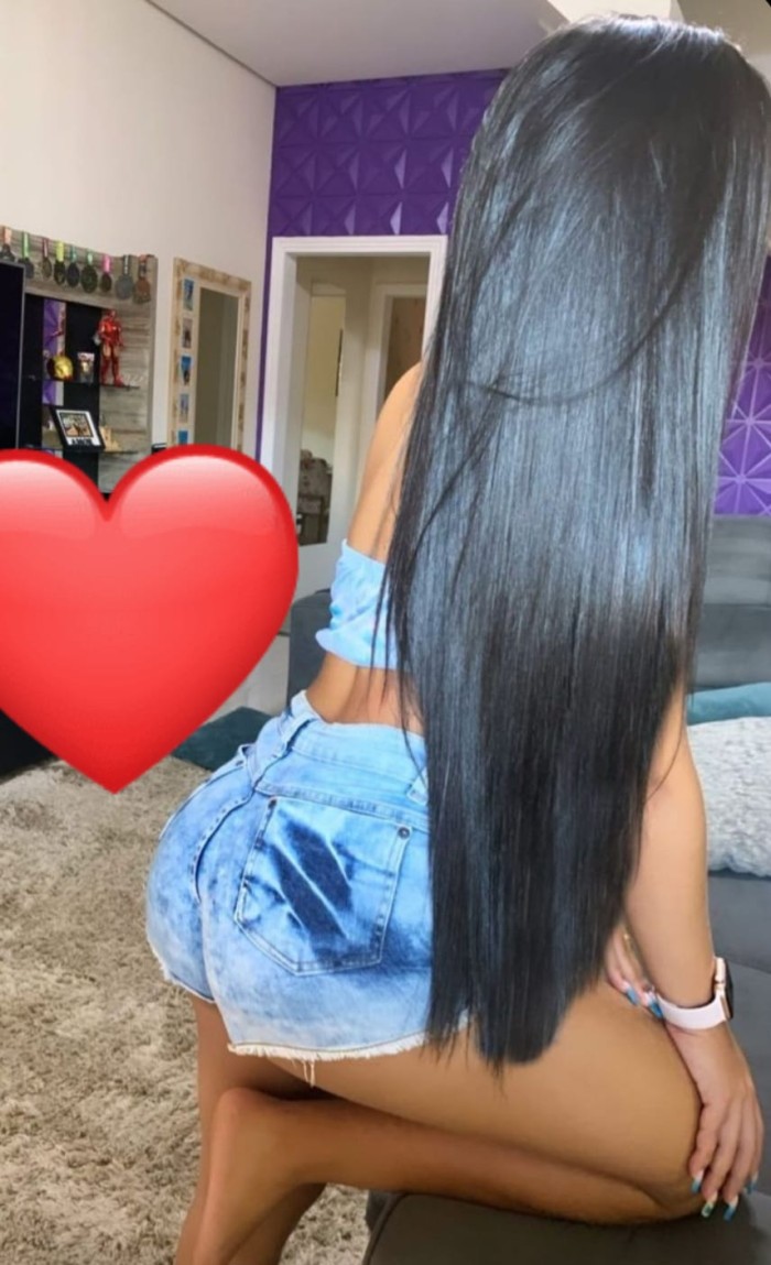 EN FIGUERETAS ESCORT CANDENTE DISPUESTA AL PLACER